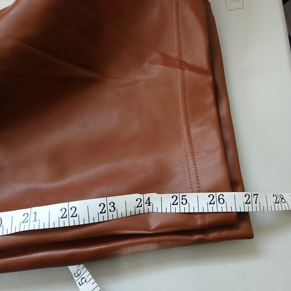 Abercrombie & Fitch Faux Leather High Waist Cropped Straight Pants Womens LG - Picture 8 of 10